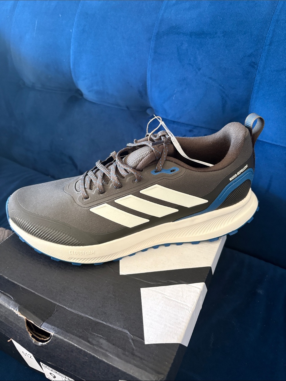 ADIDAS Men’s Gray and Blue Cloudfoam RUNFALCON 5 Trainer Sneakers NWT MENS 9